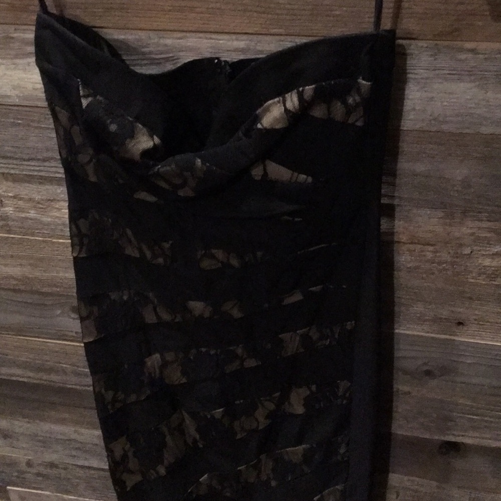 🛍 Black w/ nude Lace detail dress